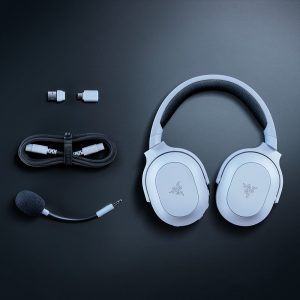 Razer - Barracuda X Chroma Wireless M, Auriculares Inalámbricos para Gaming con RGB Personalizable y Micrófono Extraíble - Blanco